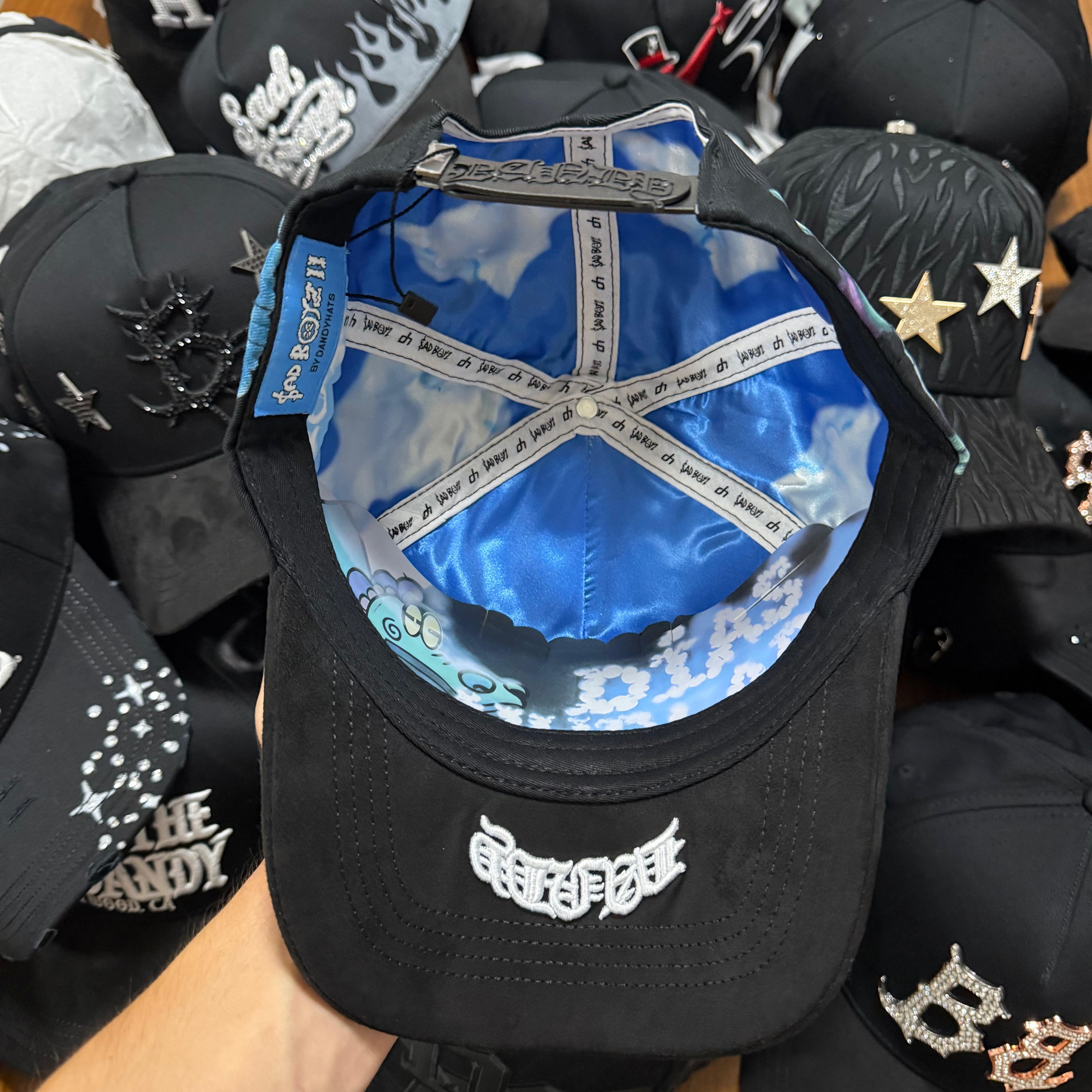 DANDY HATS - DIAS NUBLADOS