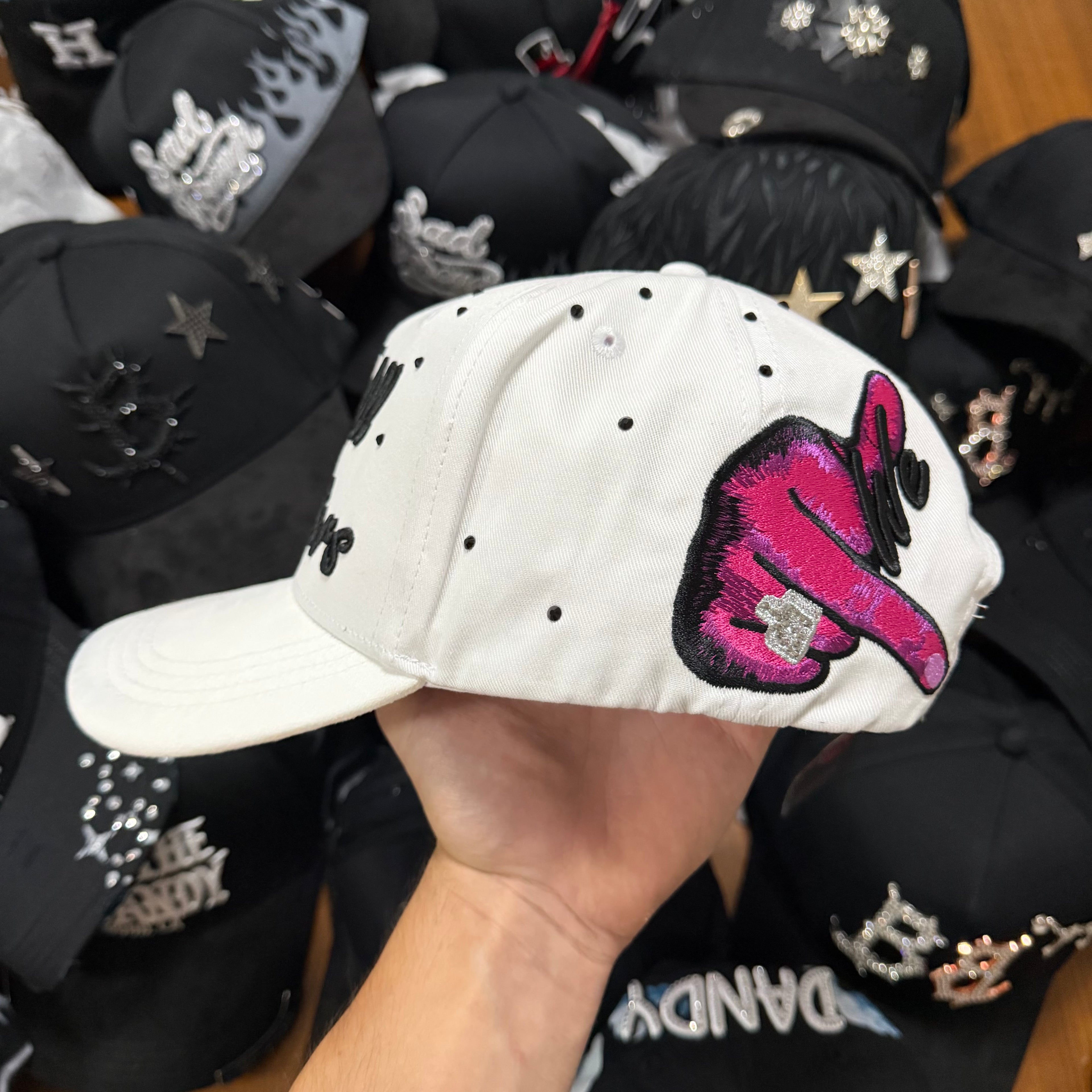 DANDY HATS "TOMBO FRIENDS & FAMILY"