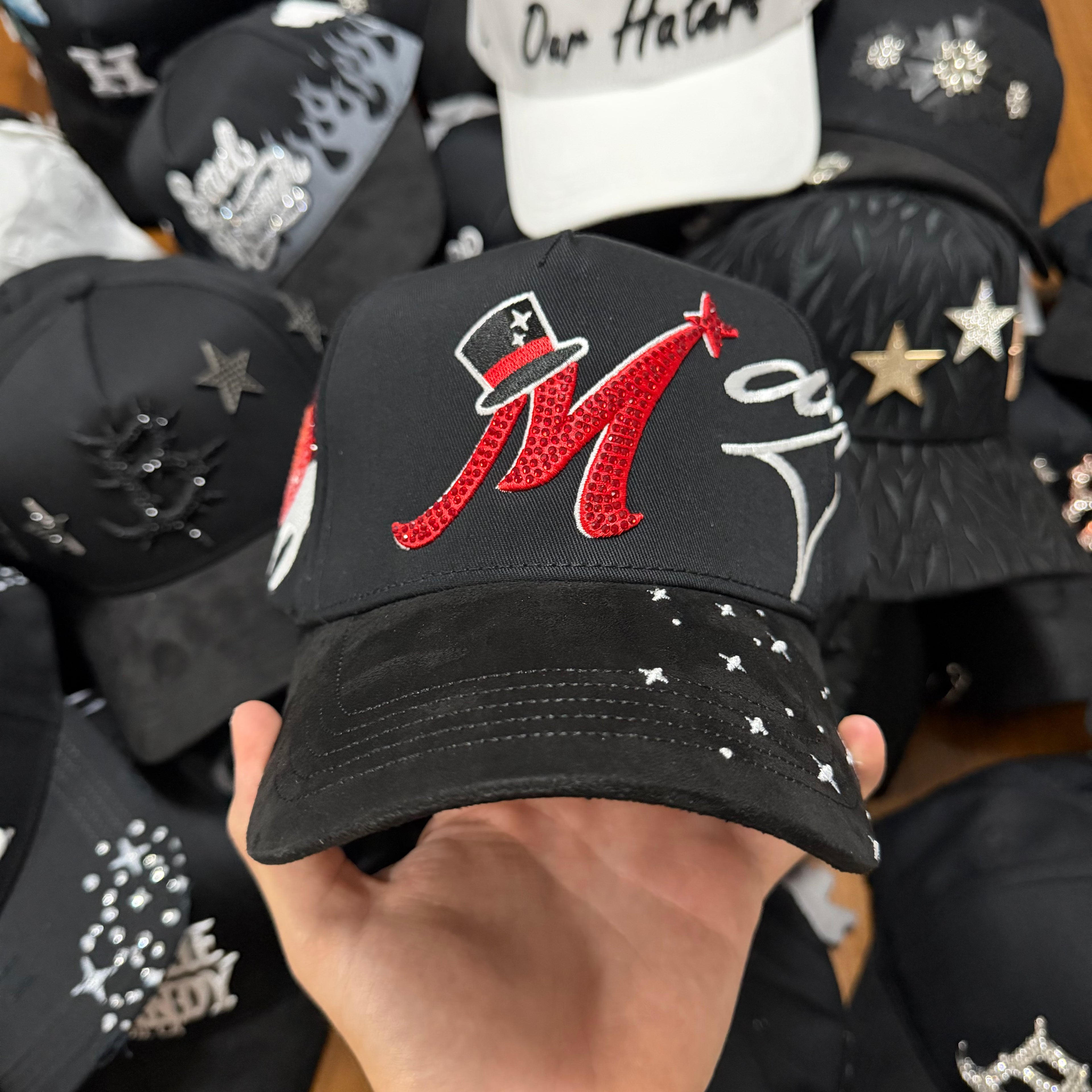 31 HATS "EL MAGO"