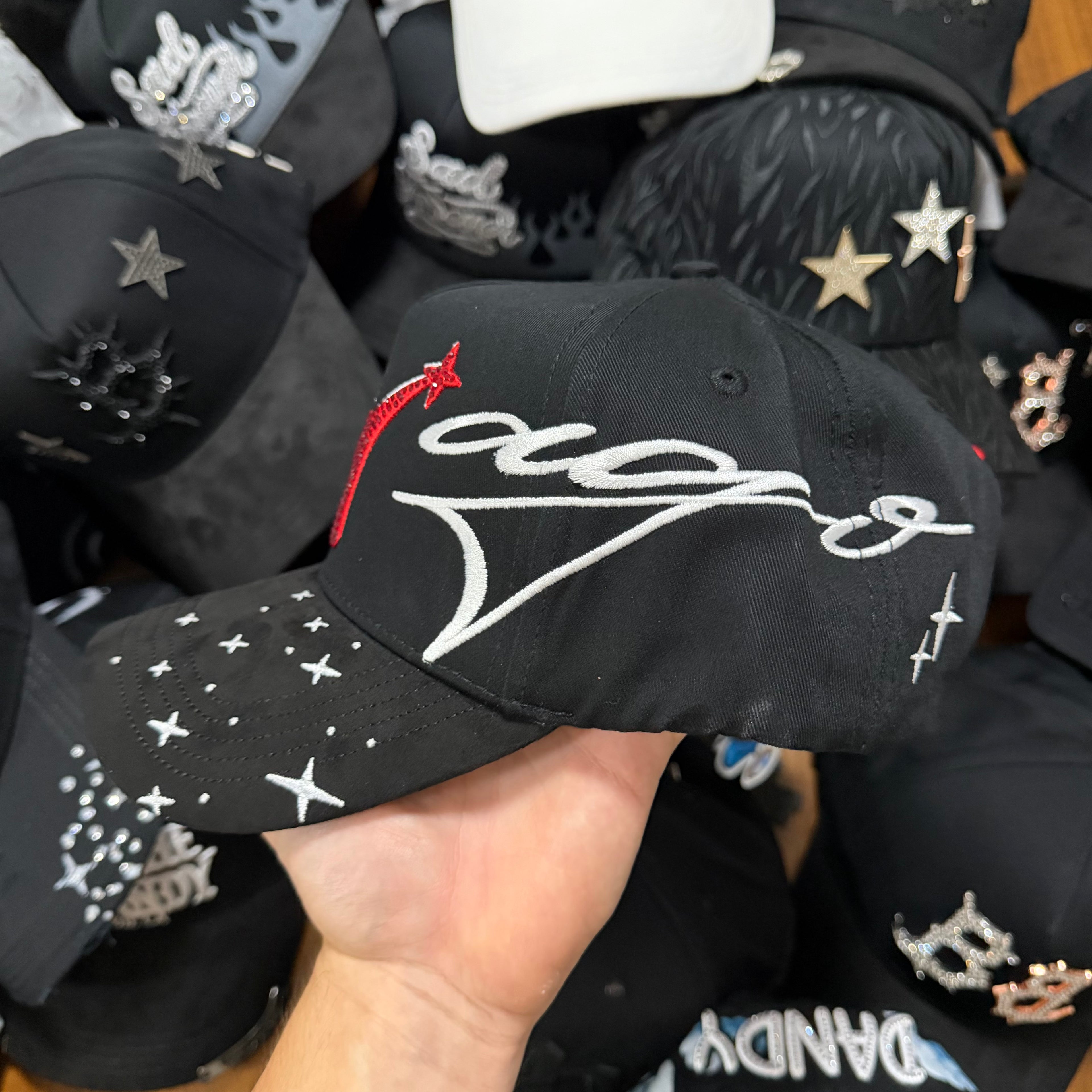 31 HATS "EL MAGO"