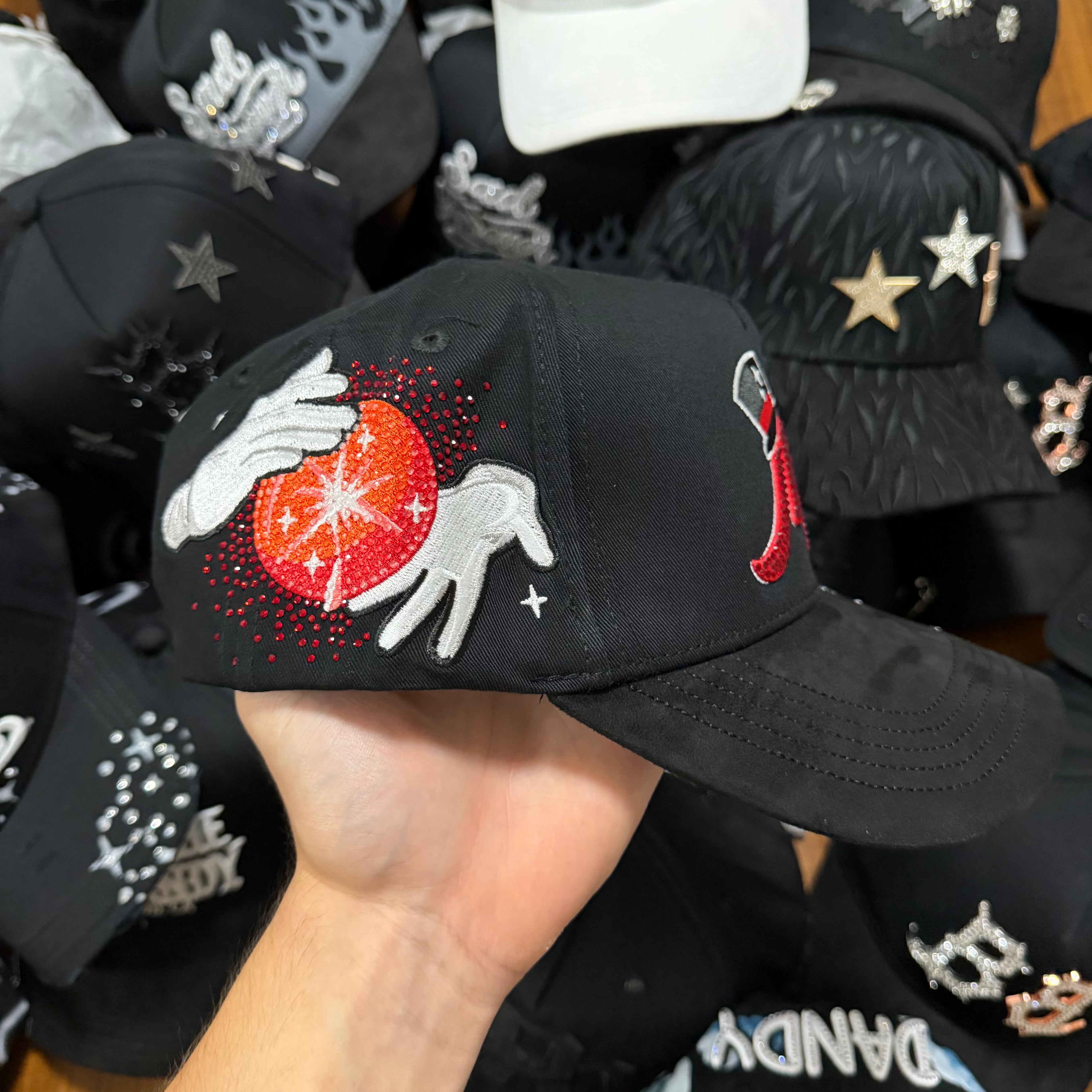 31 HATS "EL MAGO"