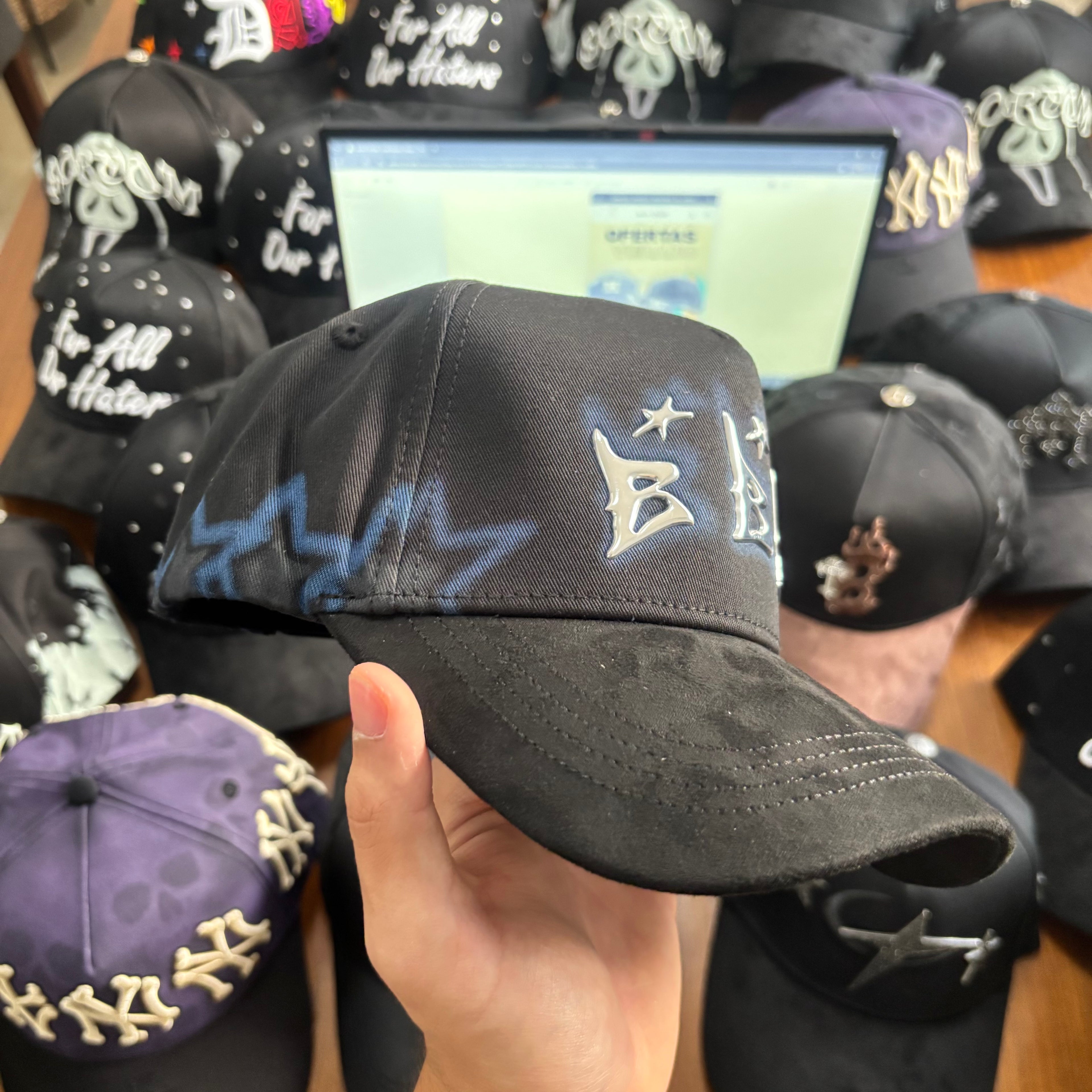BARBAS HATS "BBB"
